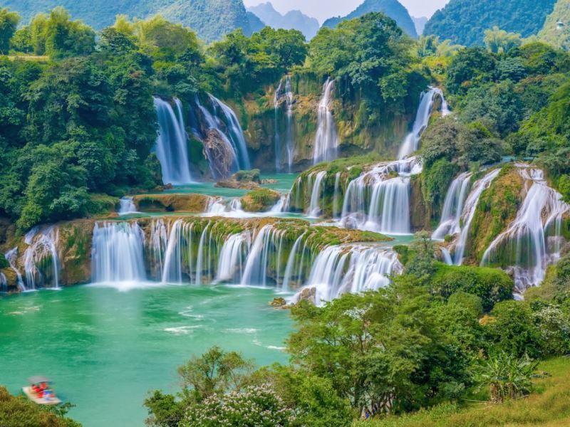 Cach de so sanh nuoc ngam va nuoc mat tu nhien