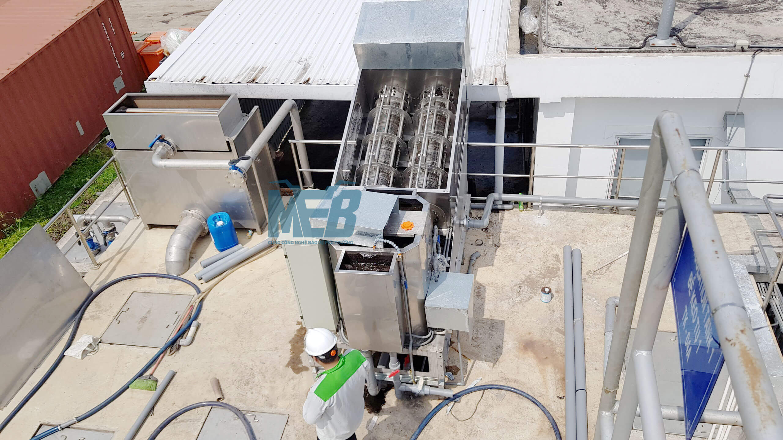 Máy ép bùn trục vít 10 may ep truc vit